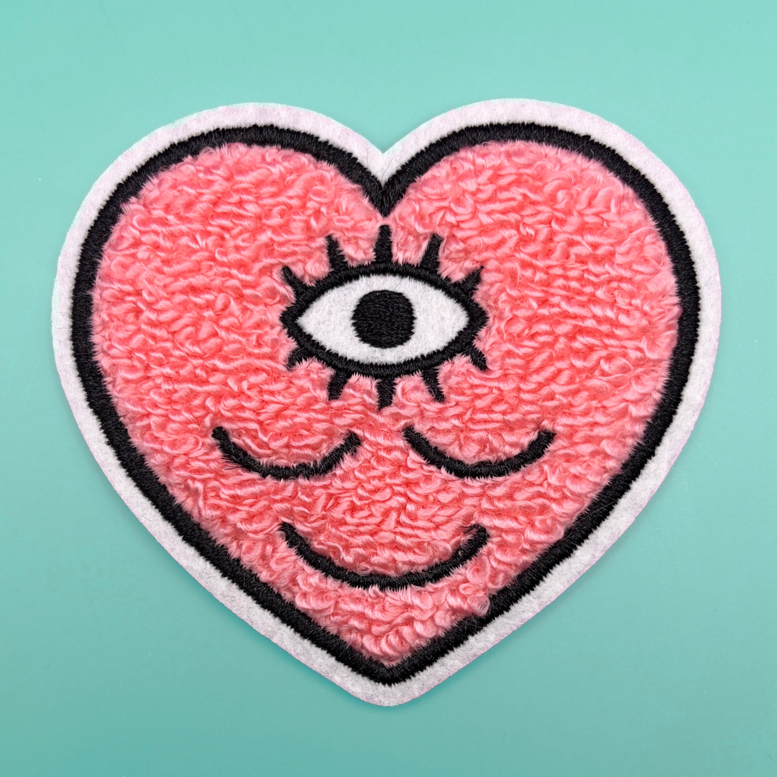 Parche de Corazón de Chenilla Rosa Esponjoso
