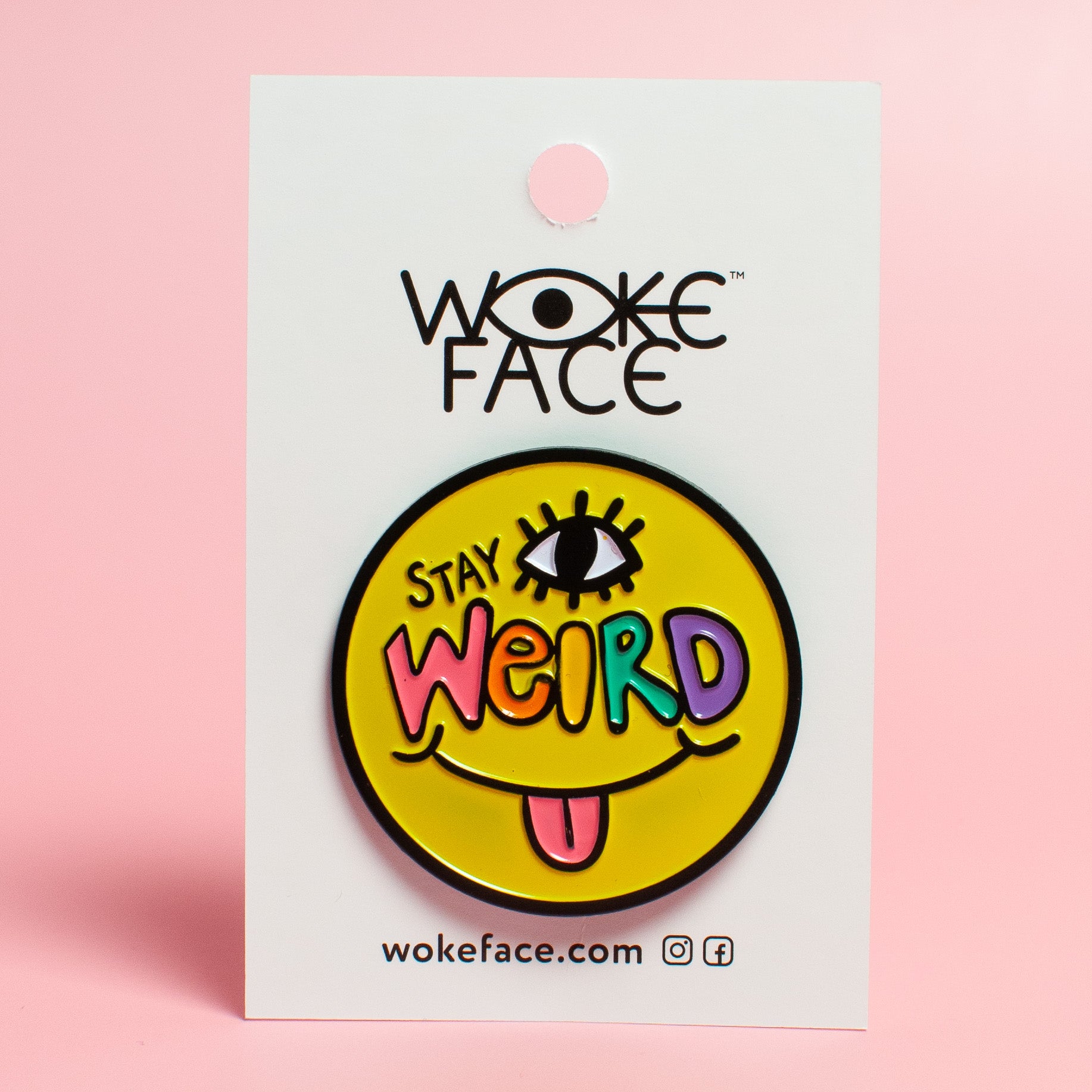 Pin Esmaltado "Stay Weird"