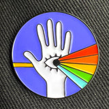 Pin esmaltado de trabajador de la luz