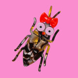 Cucaracha con Lazo para el Pelo