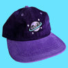 Gorra de pana con planeta retrógrado